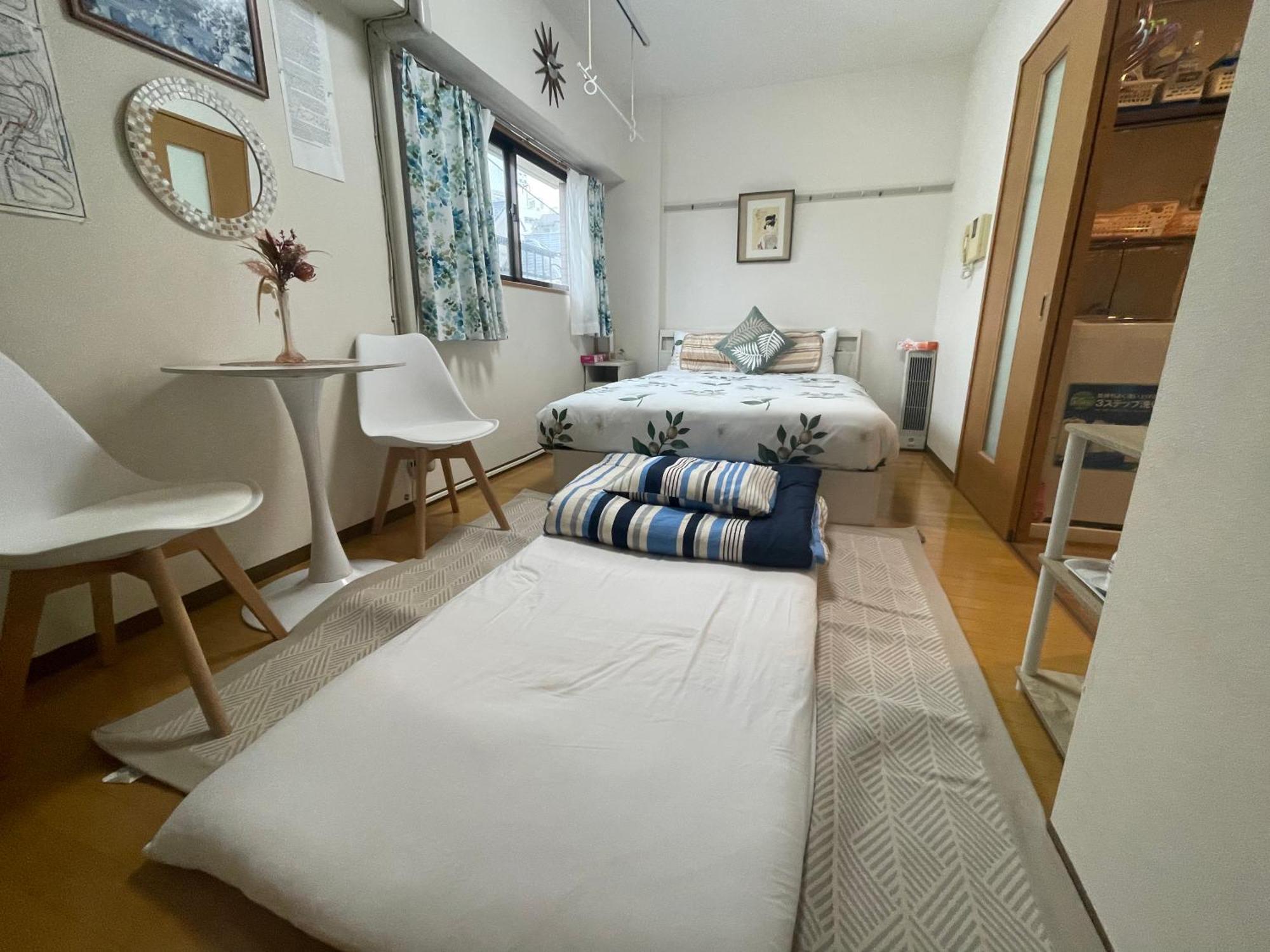 都心の家30 Square Meter King Size Bed With Stepping Rice Tokió Kültér fotó